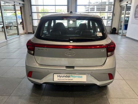 2025-Hyundai-Grand-i10-12-Motion-Auto_6