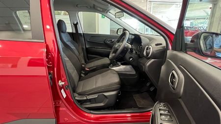 2026-Hyundai-Exter-12-Executive-Auto_7