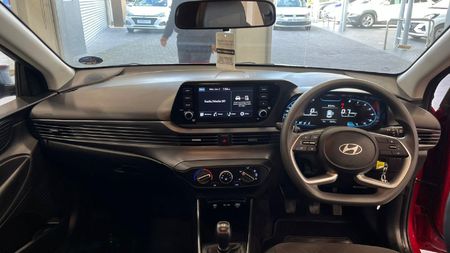 2024-Hyundai-i20-12-Premium_15