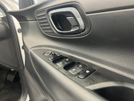 2024-Hyundai-i20-12-Premium_13
