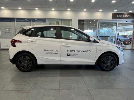 2024-Hyundai-i20-12-Premium_3