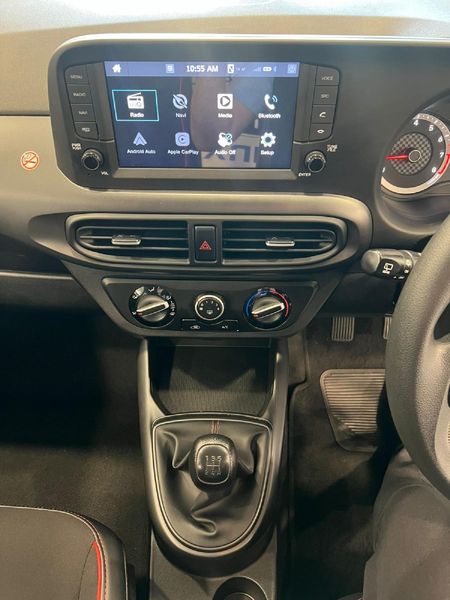 2024-Hyundai-Grand-i10-10-Motion_10