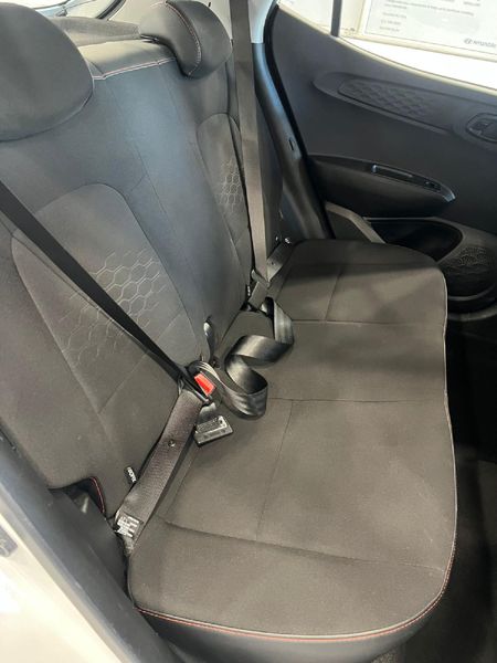 2024-Hyundai-Grand-i10-10-Motion_15