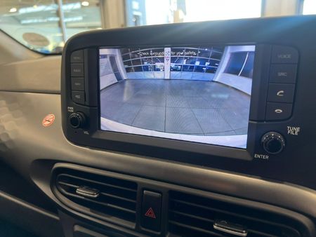 2024-Hyundai-Grand-i10-10-Motion_4