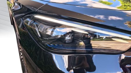 2026-Mercedes-Benz-CLE-300-4Matic-coupe-AMG-Line_17