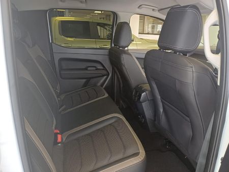 2026-Volkswagen-Amarok-30-TDI-V6-184kW-4Motion-Style-Auto-Double-Cab_0