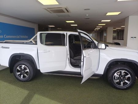 2026-Volkswagen-Amarok-30-TDI-V6-184kW-4Motion-Style-Auto-Double-Cab_3
