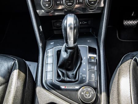 2018-Volkswagen-Tiguan-Allspace-20-TDI-Comfortline-4Motion-Auto_18