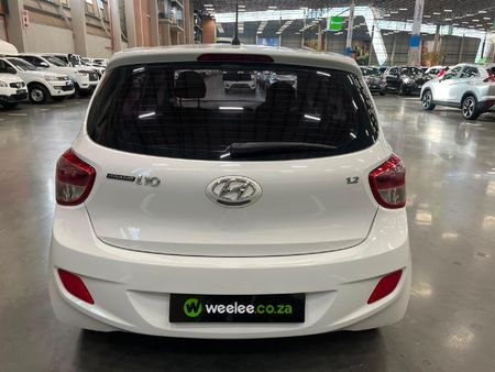 2016-Hyundai-Grand-i10-125-Fluid_5