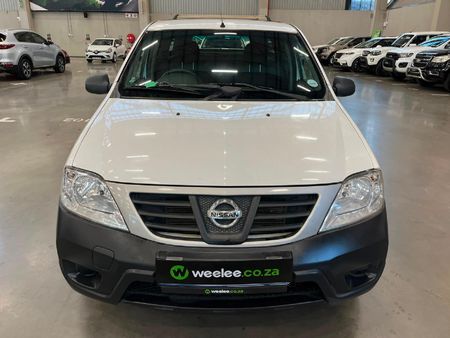 2019-Nissan-NP200-16-AC-Safety-Pack_7