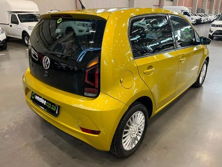 2018-Volkswagen-Up-Move-Up-10-5-dr_2