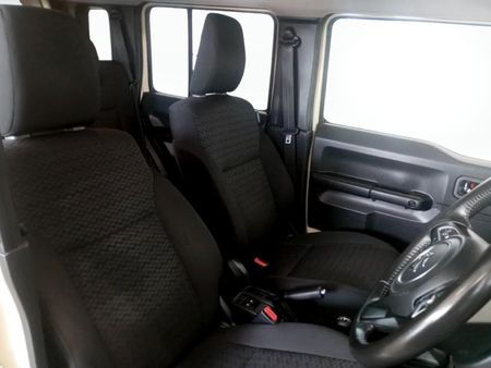 2023-Suzuki-Jimny-15-GLX-AllGrip-5-Door_16