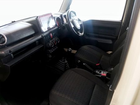 2023-Suzuki-Jimny-15-GLX-AllGrip-5-Door_6