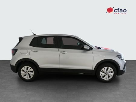 2026-Volkswagen-T-Cross-10-TSI-Life-Auto_11