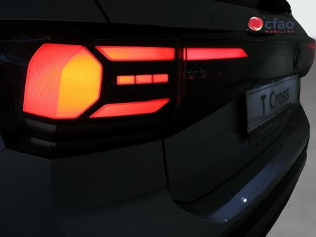 2026-Volkswagen-T-Cross-10-TSI-Life-Auto_15