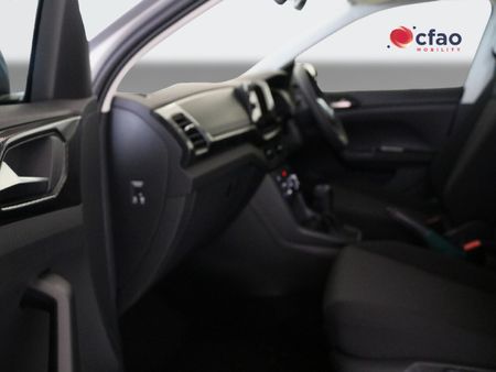 2026-Volkswagen-T-Cross-10-TSI-Life-Auto_16