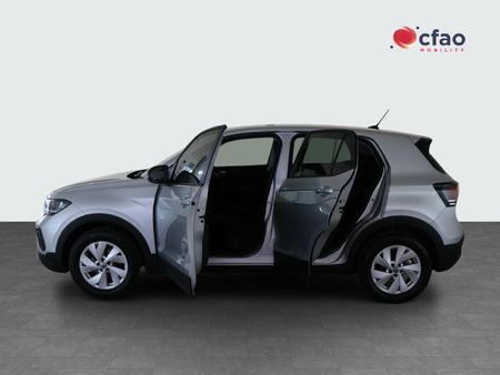 2026-Volkswagen-T-Cross-10-TSI-Life-Auto_4