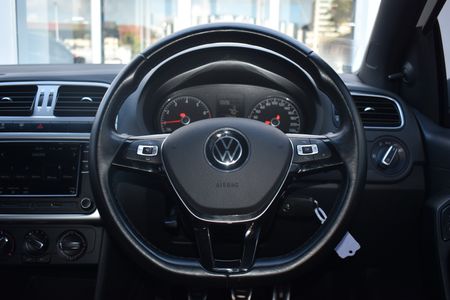 2022-Volkswagen-Polo-Vivo-10-TSI-GT-5-dr_7