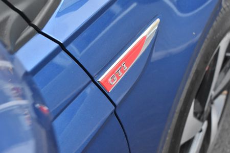 2022-Volkswagen-Polo-20-GTI-Auto-147kW_9