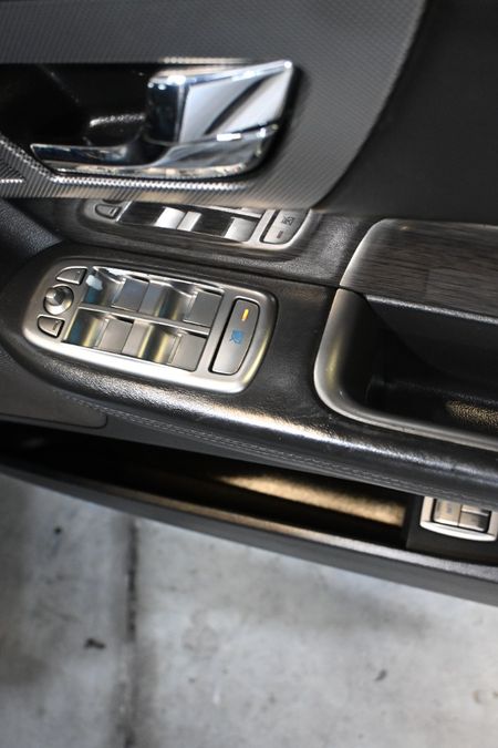 2010-Jaguar-XF-XFR-50-Supercharged-Sport-6-Speed-Shiftable-Auto_17