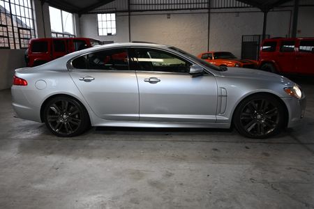 2010-Jaguar-XF-XFR-50-Supercharged-Sport-6-Speed-Shiftable-Auto_24