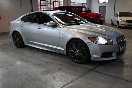 2010-Jaguar-XF-XFR-50-Supercharged-Sport-6-Speed-Shiftable-Auto_4
