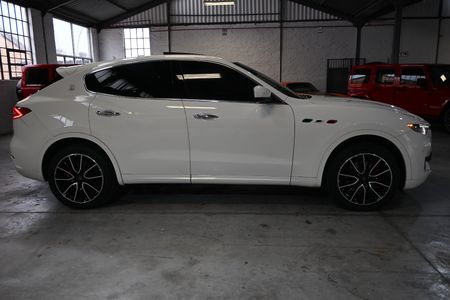 2017-Maserati-Levante-30D-Q4-M161Sport-Pack-Multi-Tronic-8-Speed-Auto_26