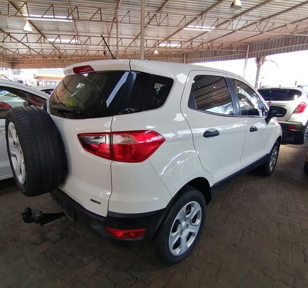 2018-Ford-EcoSport-15-TDCi-Ambiente_1