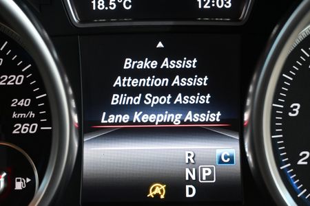 2017-Mercedes-AMG-GLE-Coupe-43-AMG-Sport-Bi-Turbo-9-Speed-Multi-Tronic_18