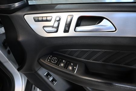 2017-Mercedes-AMG-GLE-Coupe-43-AMG-Sport-Bi-Turbo-9-Speed-Multi-Tronic_19