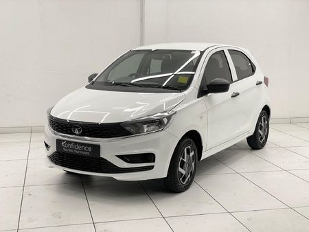 2026-TATA-Tiago-12-XM_2