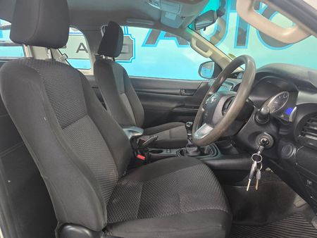 2020-Toyota-Hilux-EXTENDED-CAB-RAISED-BODY-SRX-MANUAL_13