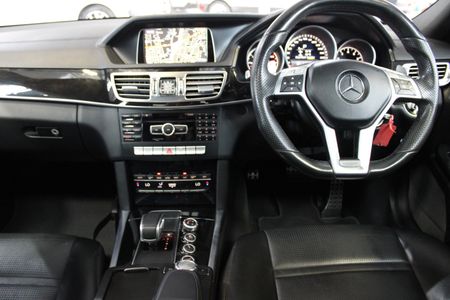 2015-Mercedes-AMG-E-Class-E63-AMG-Sport-V8-Bi-Turbo-Carbon-Edition-7-Speed_10