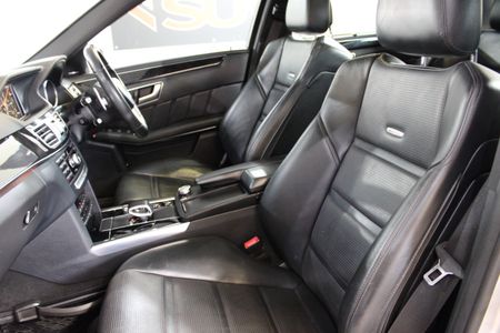2015-Mercedes-AMG-E-Class-E63-AMG-Sport-V8-Bi-Turbo-Carbon-Edition-7-Speed_13