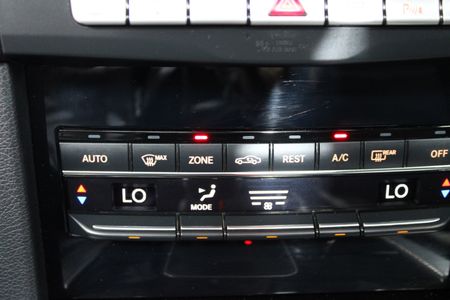 2015-Mercedes-AMG-E-Class-E63-AMG-Sport-V8-Bi-Turbo-Carbon-Edition-7-Speed_24