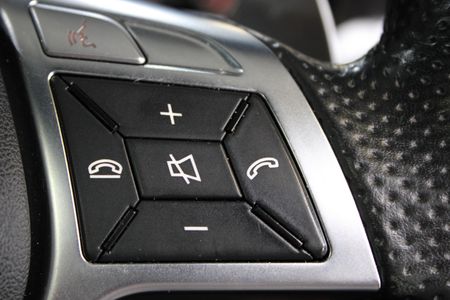 2015-Mercedes-AMG-E-Class-E63-AMG-Sport-V8-Bi-Turbo-Carbon-Edition-7-Speed_35