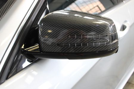 2015-Mercedes-AMG-E-Class-E63-AMG-Sport-V8-Bi-Turbo-Carbon-Edition-7-Speed_44