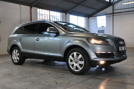 2006-Audi-Q7-Quattro-42-V8-FSi-S-Line-6-Speed-Auto-7-Seater_24
