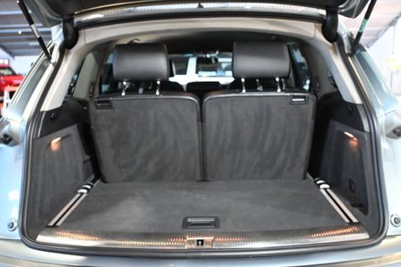 2006-Audi-Q7-Quattro-42-V8-FSi-S-Line-6-Speed-Auto-7-Seater_5