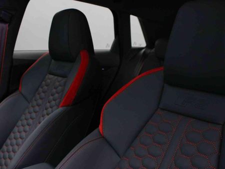 2026-Audi-RS3-Sportback-Quattro-Stronic_9