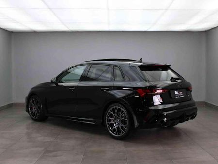 2026-Audi-RS3-Sportback-Quattro-Stronic_4