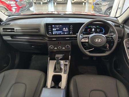 2025-Hyundai-Alcazar-15D-Executive-Auto_12