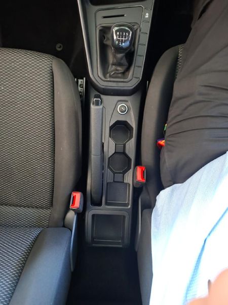2024-Volkswagen-Polo-10-TSI_9