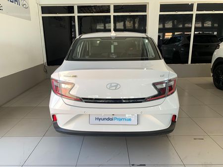 2024-Hyundai-Grand-i10-12-Fluid-Sedan_1