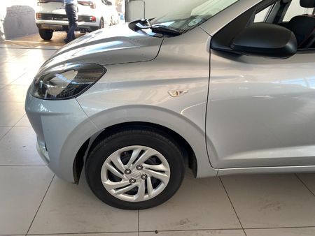 2023-Hyundai-Grand-i10-10-Motion_17