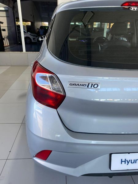 2023-Hyundai-Grand-i10-10-Motion_4
