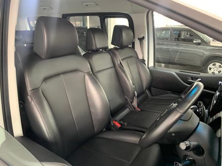 2022-Hyundai-Staria-22d-Executive-Auto-11-Seat_12