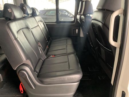 2022-Hyundai-Staria-22d-Executive-Auto-11-Seat_21