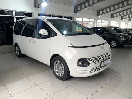 2022-Hyundai-Staria-22d-Executive-Auto-11-Seat_4