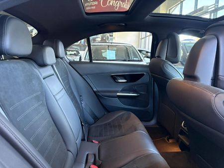 2023-Mercedes-Benz-C-Class-C-200-Auto_10